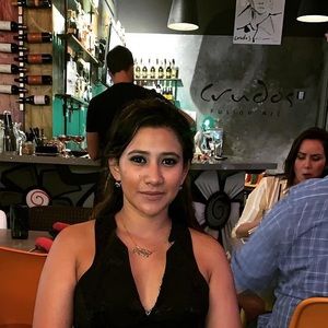 Meet your Posher, Tania